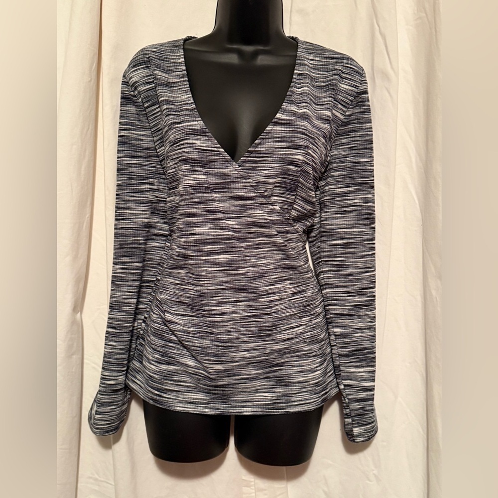 Loft Women's Sz L Long Sleeve Blk/Grey/Wht Pattern Criss Cross Top NWT
